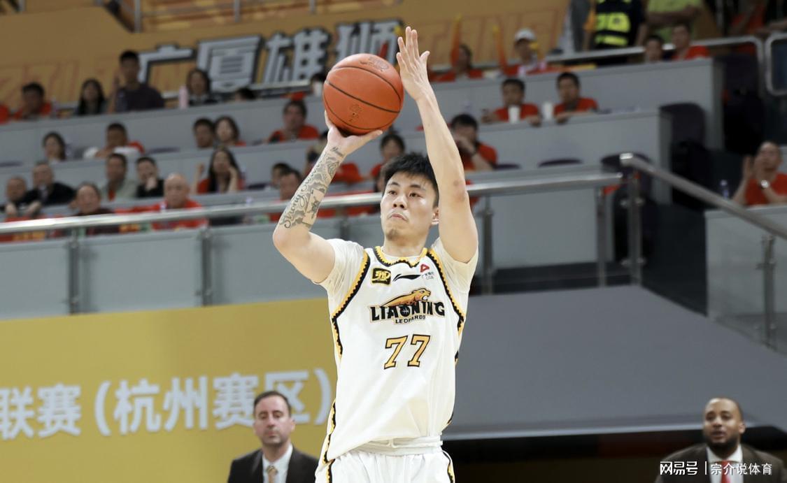 张镇麟被交易内幕曝光，传出和杨鸣有矛盾分歧，在辽宁队不顺心